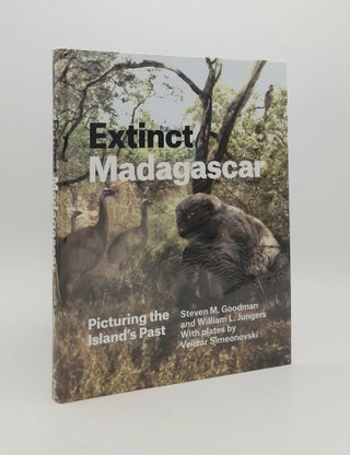 Item #179989 EXTINCT MADAGASCAR Picturing the Island's Past. JUNGERS William L. GOODMAN Steven M